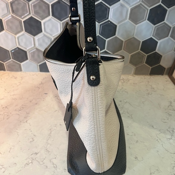 Kate Spade Black and Cream Hobo Bag with Geometric Design - Picture 3 of 5